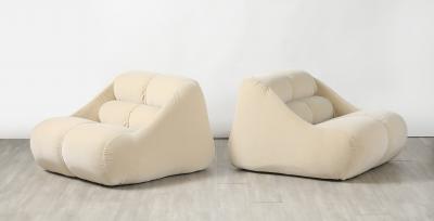  Jonathan De Pas Donato D Urbino Paolo Lomazzi De Pas D Urbino Lomazzi for BBB Bonacina Pair of Ciuingam Lounge Chairs 1967