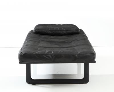 Jonathan De Pas Donato D Urbino Paolo Lomazzi Grand Italia Black Leather Daybed by De Pas DUrbino Lomazzi Italy 1979