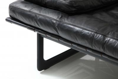Jonathan De Pas Donato D Urbino Paolo Lomazzi Grand Italia Black Leather Daybed by De Pas DUrbino Lomazzi Italy 1979