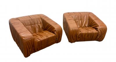  Jonathan De Pas Donato D Urbino Paolo Lomazzi Pair of vintage Piumino armchairs by De Pas DUrbino Lomazzi Italy 1970s