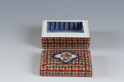  Kamite Ch emon IV Fine Patterned Rectangular Incense Box 1997