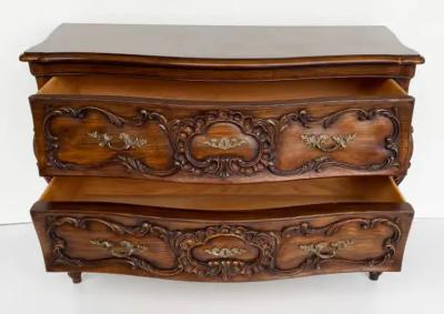 Karges Furniture Karges Louis XV Bombe Serpentine Bowfront Chest of Drawers in Walnut Late 20thC