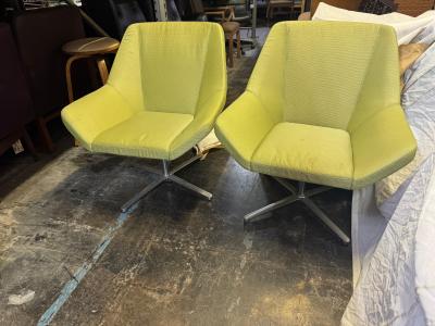  Keilhauer Pair of Lime Green Keilhauer Swivel Lounge Chairs