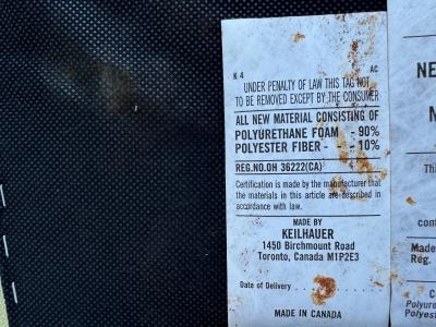  Keilhauer Pair of Maize Keilhauer Swivel Lounge Chairs