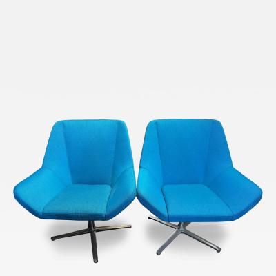  Keilhauer Pair of Turquoise Keilhauer Swivel Lounge Chairs