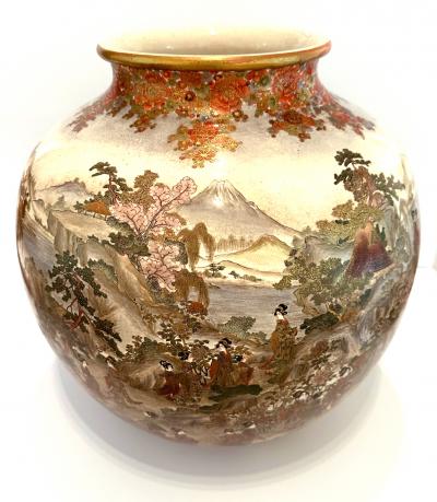  Kinkozan Exceptional Large Japanese Ceramic Moon Vase by Kinkozan Meiji Period