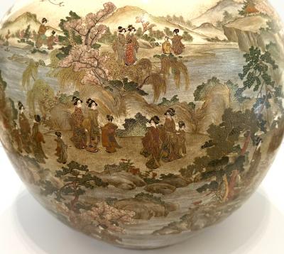  Kinkozan Exceptional Large Japanese Ceramic Moon Vase by Kinkozan Meiji Period