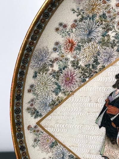  Kinkozan Satsuma Japanese Ceramic Dish with Fine Decoration by Kinkozan