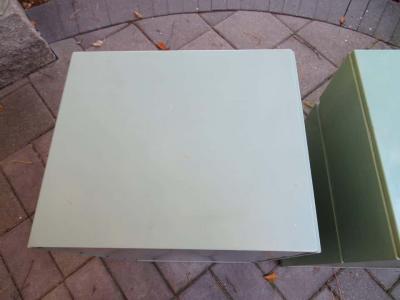  Kittinger Furniture Co Lovely Pair of Kittinger Modern Side Table or Nightstands