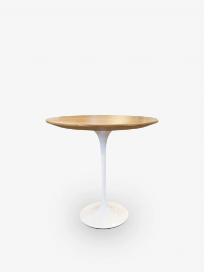  Knoll EERO SAARINEN SMALL ROUND TABLE WITH OAK TOP WHITE BASE