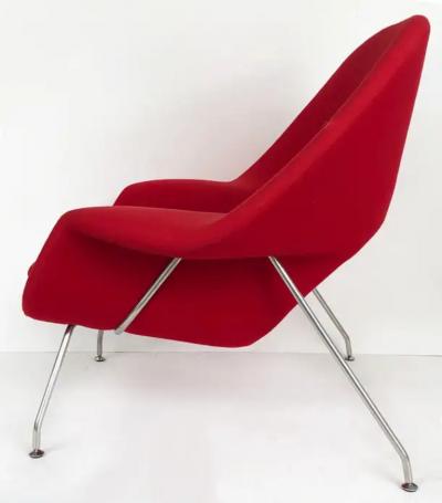  Knoll Eero Saarinen Style Womb Chair and Ottoman with Chromed Metal Needs Reupholstery