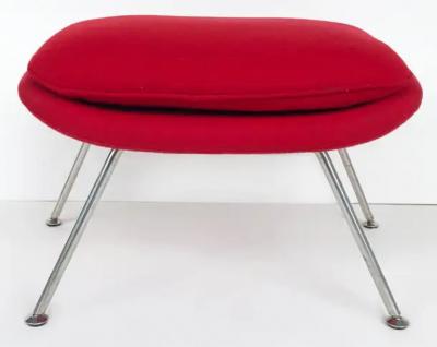  Knoll Eero Saarinen Style Womb Chair and Ottoman with Chromed Metal Needs Reupholstery