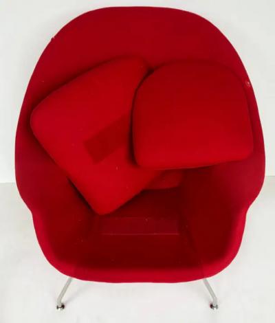  Knoll Eero Saarinen Style Womb Chair and Ottoman with Chromed Metal Needs Reupholstery