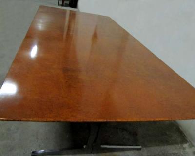  Knoll International Exceptionnelle grande table ou bureau en loupe damboine Knoll International