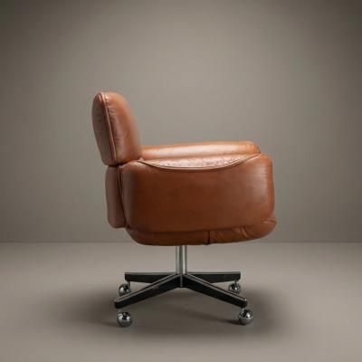 Knoll International Knoll Otto Zapf Executive Chair in Original Saddle Brown Leather