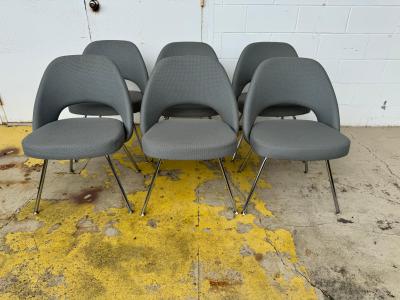  Knoll Knoll Eero Saarinen 72CC Executive Side Chairs per item 