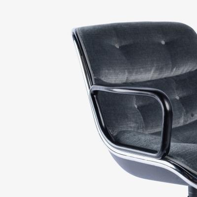  Knoll Knoll Pollock Executive Desk Office Chair in Gunmetal Gray Mohair