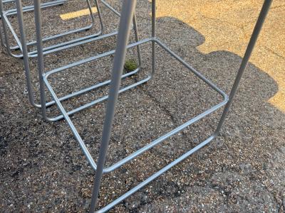  Knoll Knoll stool