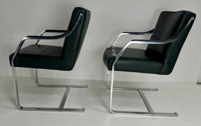  Knoll Pair of Vintage Arm Chairs by Knoll