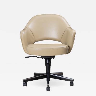  Knoll Saarinen Executive Arm Chair in Leather Swivel Base by Eero Saarinen for Knoll