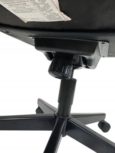  Knoll Saarinen Executive Armchair in Obsidian Black Leather Black Swivel Base 