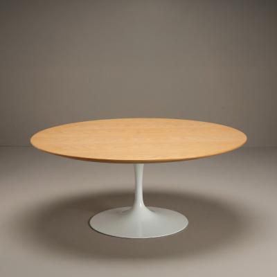  Knoll Saarinen Round Tulip Pedestal Coffee Table in Light Oak