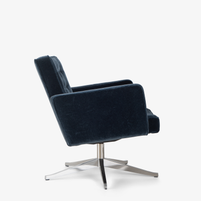  Knoll Vincent Cafiero for Knoll Lounge Chairs in Midnight Mohair and Aluminum Pair