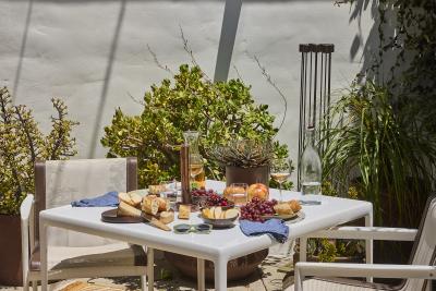  Knoll Vintage 1966 Richard Schultz Outdoor Square Dining Table for Knoll