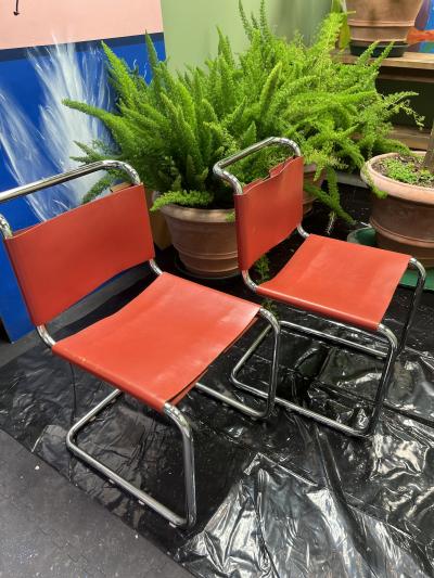  Knoll a pair of vintage red Spoleto chairs