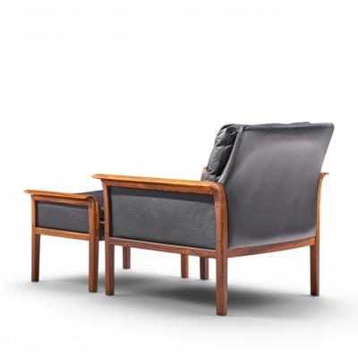  Knut Saeter Knut Saeter Vatne M bler Norwegian Rosewood Leather Chair Pair with Ottoman