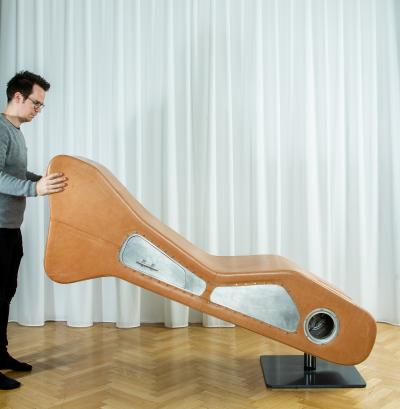 Kohlmaier Manufaktur Sculpture a 360 degree swivel upright horizontal vertical bench