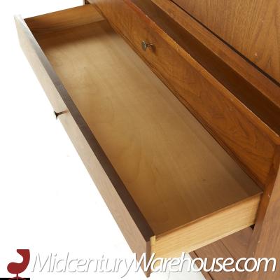  Kroehler Mfg Co Kroehler Signature Mid Century Rosewood and Walnut Highboy Dresser