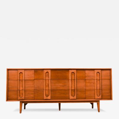  Lane Furniture Mid Century Lane Walnut Nine Drawer Dresser