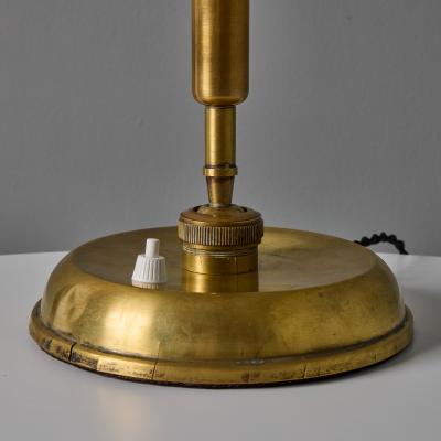  Lariolux 1940s Giovanni Michelucci Patinated Brass Adjustable Banker Lamp for Lariolux