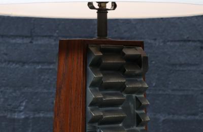  Laurel Lamp Company Laurel Brutalist Table Lamp w Geometric Metal Relief