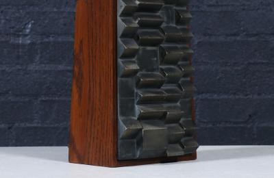  Laurel Lamp Company Laurel Brutalist Table Lamp w Geometric Metal Relief