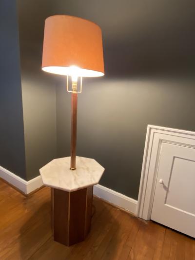  Laurel Lamp Company MARBLE BRASS AND WOOD OCTAGONAL FLOOR LAMP IN THE MANNER OF HARVEY PROBBER