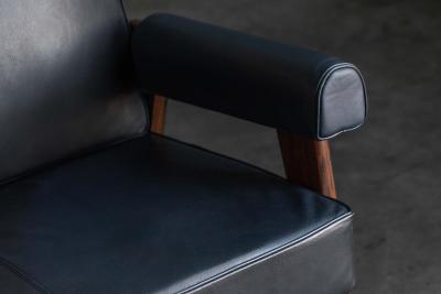  Le Corbusier Bridge Sofa by Le Corbusier and Pierre Jeanneret India 1950s