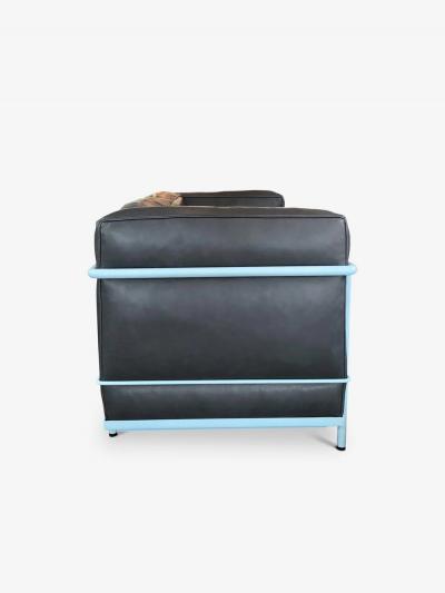  Le Corbusier IMAESTRI LE CORBUSIER 2 TWO SEATER SOFA IN LIGHT BLUE ENAMEL AND LEATHER