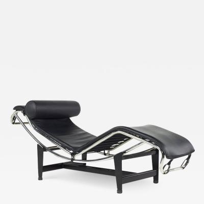  Le Corbusier Le Corbusier for Cassina LC4 Mid Century Black Leather Chaise