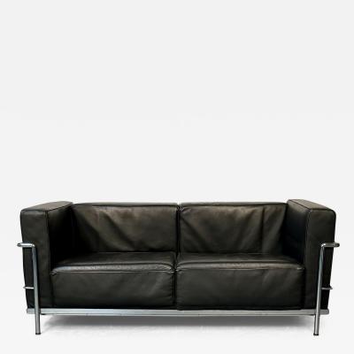  Le Corbusier Mid Century Modern LC2 Sofa by Le Corbusier Black Leather Two Seater Perriand