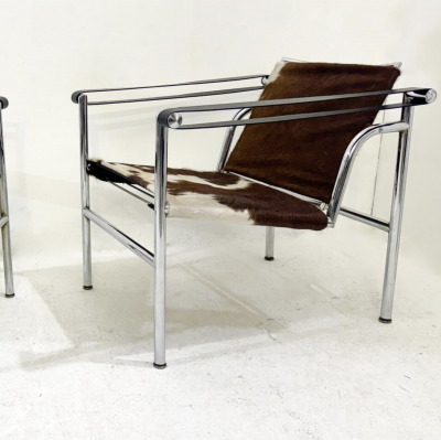  Le Corbusier Mid Century Modern Pair of LC1 Armchairs by Le Corbusier