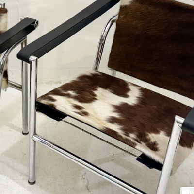  Le Corbusier Mid Century Modern Pair of LC1 Armchairs by Le Corbusier