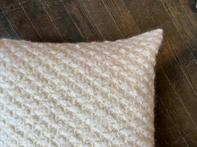  Le Lampade RISO Handmade Wool Off White Pillow by Le Lampade