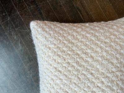  Le Lampade RISO Handmade Wool Off White Pillow by Le Lampade