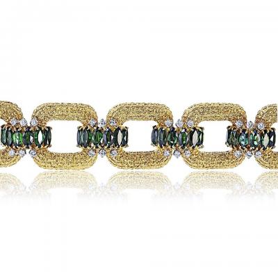 Le Triomphe La Triomphe 18K Yellow Gold Green Tourmaline And Diamond Link Bracelet