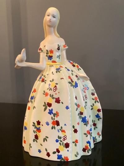  Lenci LENCI LOVELY WOMAN WITH DOVE CERAMIC FIGURE