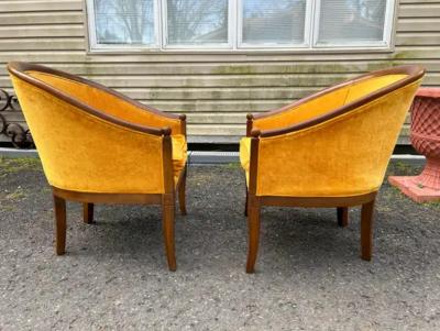  Lewittes Furniture Enterprises Elegant Pair Hollywood Regency Scoop Barrel Back Chairs Mid Century Modern