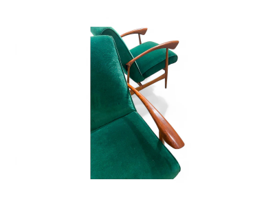  Liceu de Artes e Of cios Armchairs in Hardwood Green Velvet Liceu De Artes 1960s Lot 513