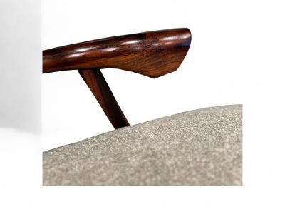  Liceu de Artes e Of cios Chaise Lounge in Beige Boucle Rosewood Att Liceu de Artes 1960s Lot 203A